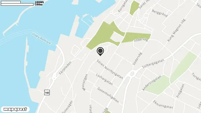 Lekplats Länna, Hällarna i Visby